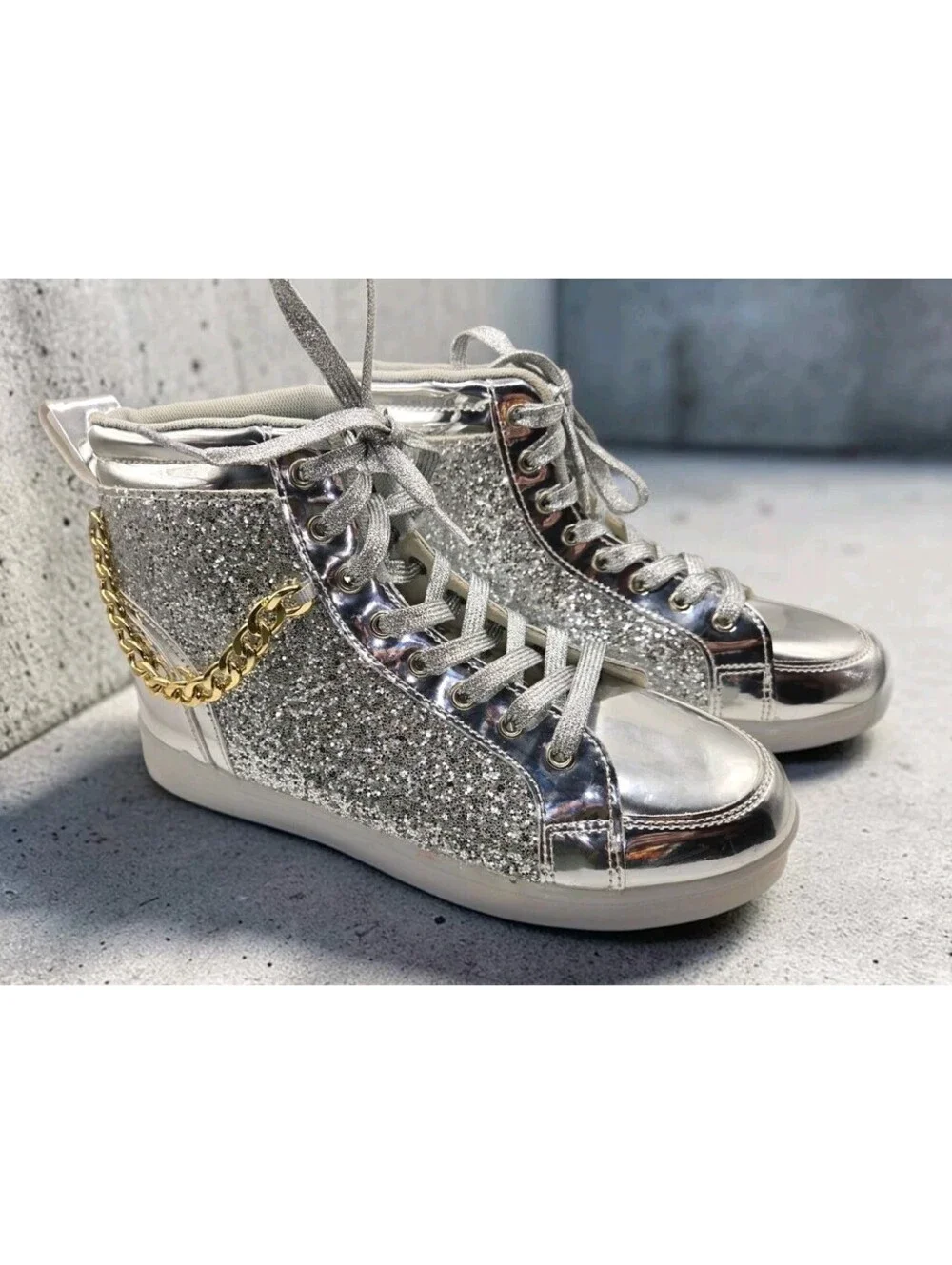 Silver Glitter Light Up Shoes High Top Metallic Dance Sneakers Chain Detail Sz 9